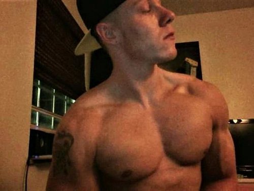 #Gay #MuscleCam Ryan Tone Live! Now at https://t.co/zDbZsDyOz5! https://t.co/oG9A71oUie