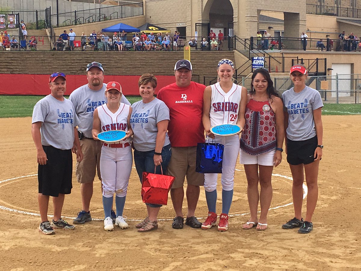 Senior_Softball's tweet photo. Congratulations to our seniors on their outstanding careers and remarkable leadership this year. We are SO proud of you!! Good luck! #RamFam https://t.co/LyPQpdxLD9