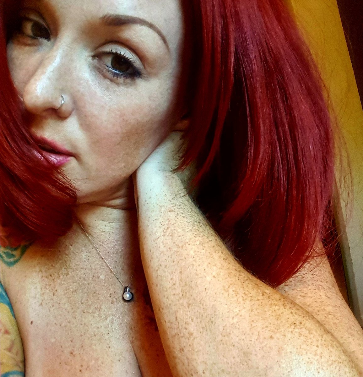 OTBCosmetics's tweet photo. ITS #freckle #friday TAG YOUR FAVORITE #freckled friend #redheads #freckledbeauty #freckleface #stopfakefreckles #freckledbeauties #ginger https://t.co/xOoQbOU7Rf
