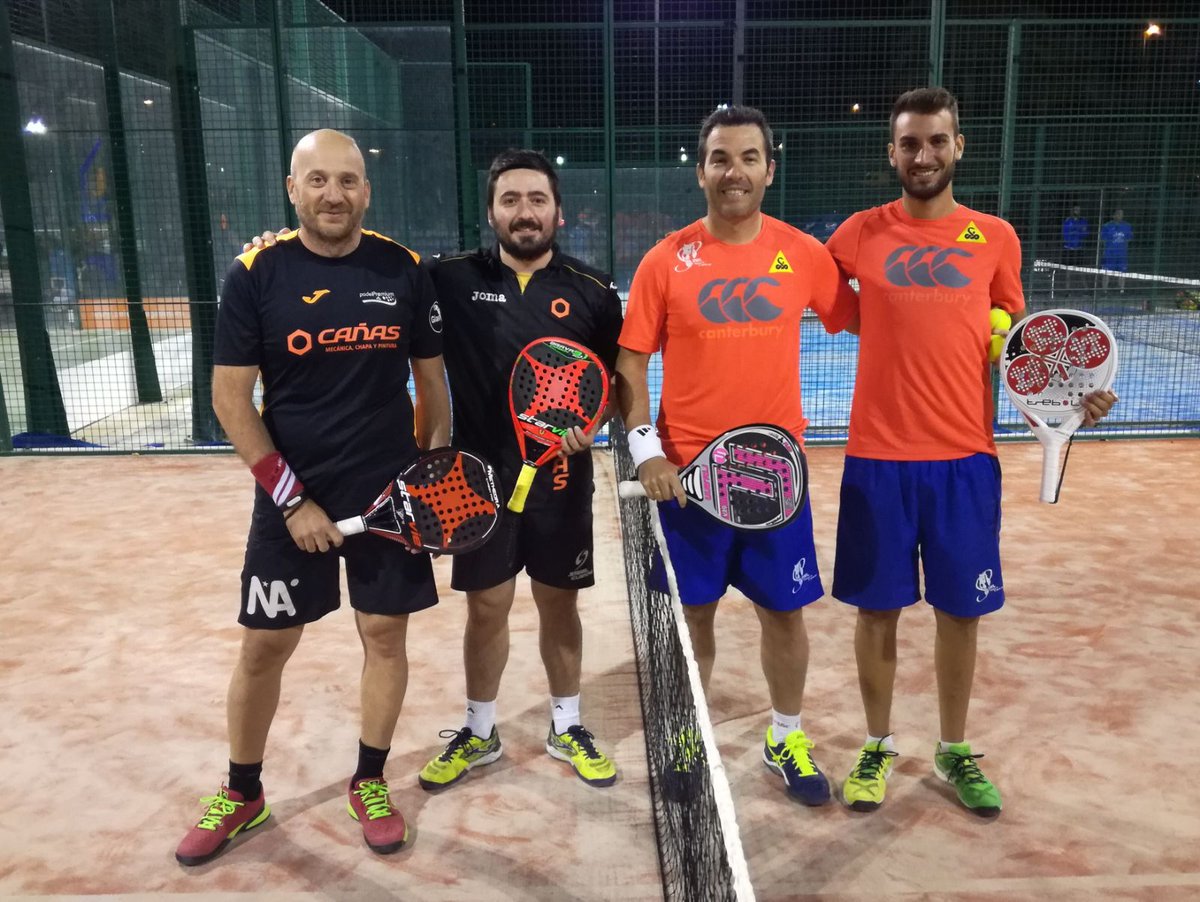 PadelPremium's tweet photo. Subcampeonato para el primer equipo masculino en la Liga Provincial @aspadeljaen . Gran temporada! Enhorabuena chicos!!! https://t.co/sGwdcCm3C6