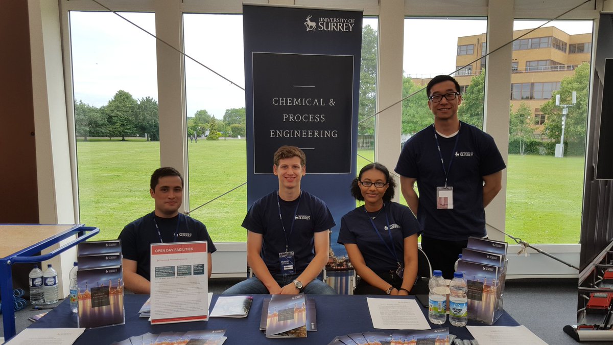 JLeeUoS's tweet photo. Helping out #SurreyOpenDay with our lovely @SurreyCPE student helpers! https://t.co/22a5geUzxS