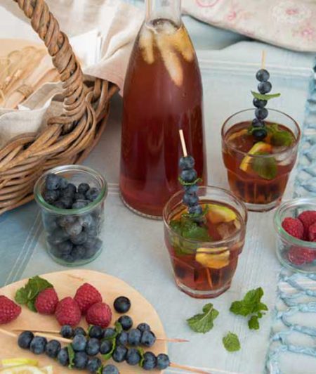 CyberStoep's tweet photo. Caring for your heart is fun with Rooibos mocktails and chocolate cake #hugyourheart @SAHeartStroke @PharmaDynamics
https://t.co/zLBULFiL4f https://t.co/1Voju3dNK7