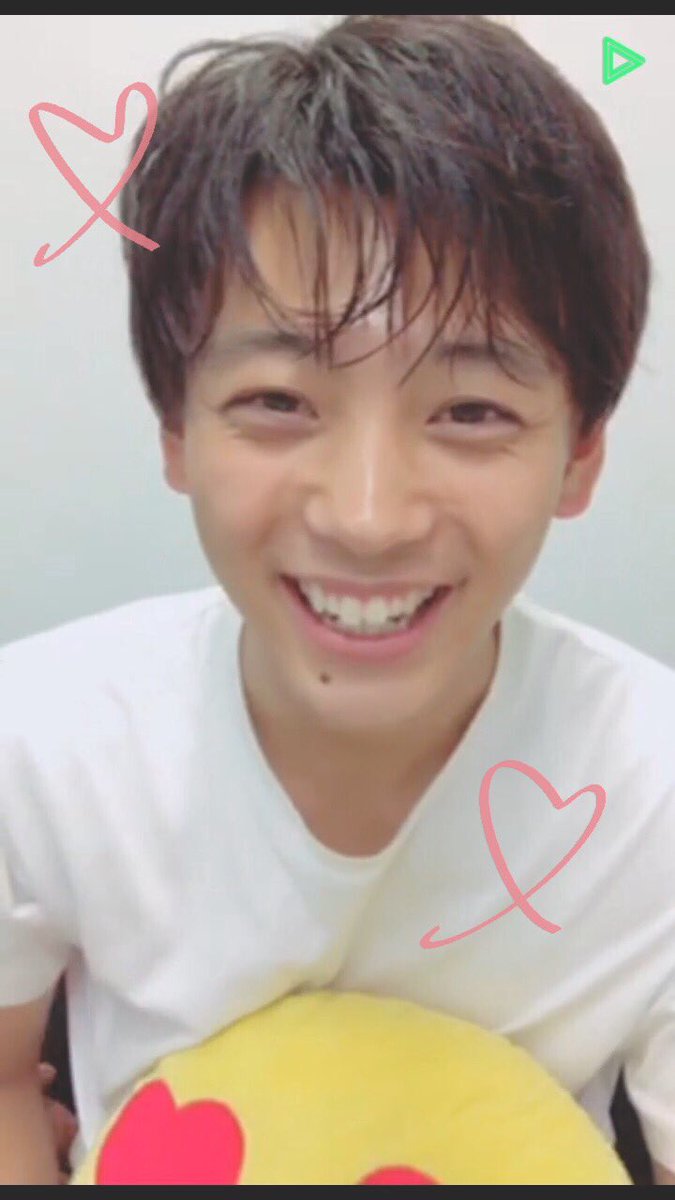 ey0h7's tweet photo. 短大が忙しすぎて 全然こっちのアカウント 来れてなかった 👊🏻❕
なのに リムらんといてくれてありがとうございます ！！
きのうのLINELIVE 少しだけ見れて 疲れぶっとんだ 💨 やっぱり りょうまくんは 最高 ◎！！
@takeuchi_ryoma https://t.co/TpHC1DdMlr
