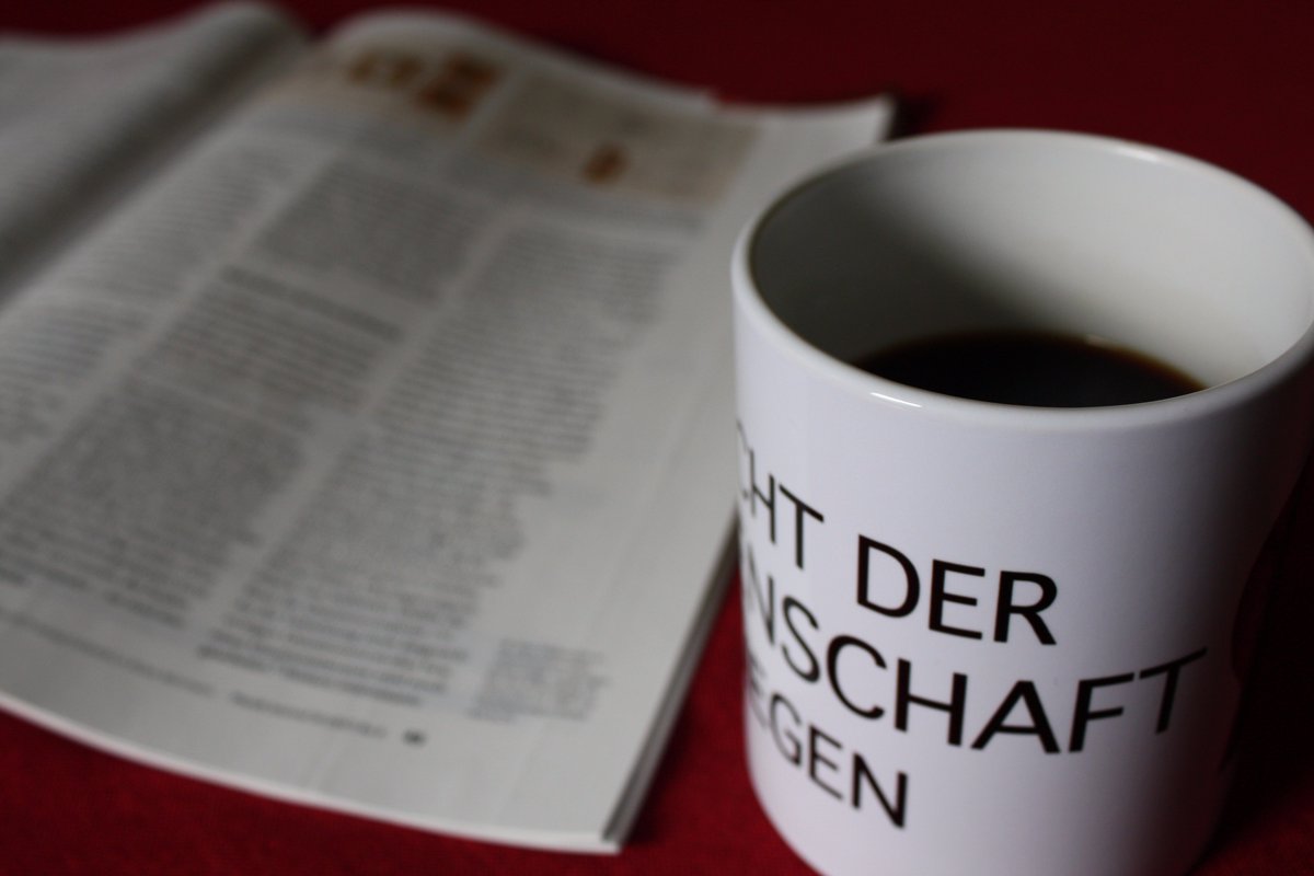 NdWSiegen's tweet photo. Heute Abend ist es so weit. Die Nacht der Wissenschaft geht in die dritte Runde. Der Kaffee schmeckt schon mal. Wir freuen uns auf euch! https://t.co/fQpOA3Gi75