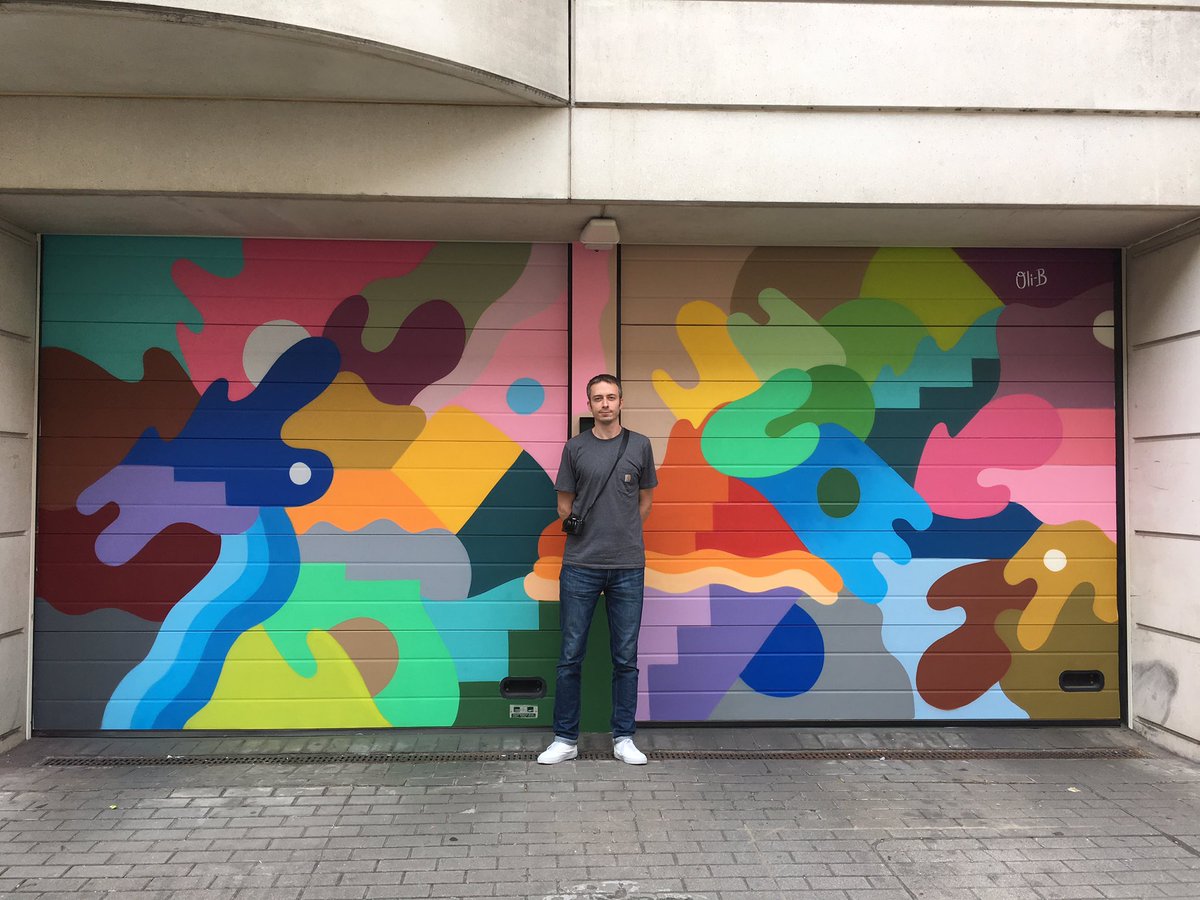 RenBrussels's tweet photo. The doors to a great stay! Can't miss them anymore thanks to @Oli_B_art ! #renhotels #StreetArt https://t.co/zggBlU3bWu
