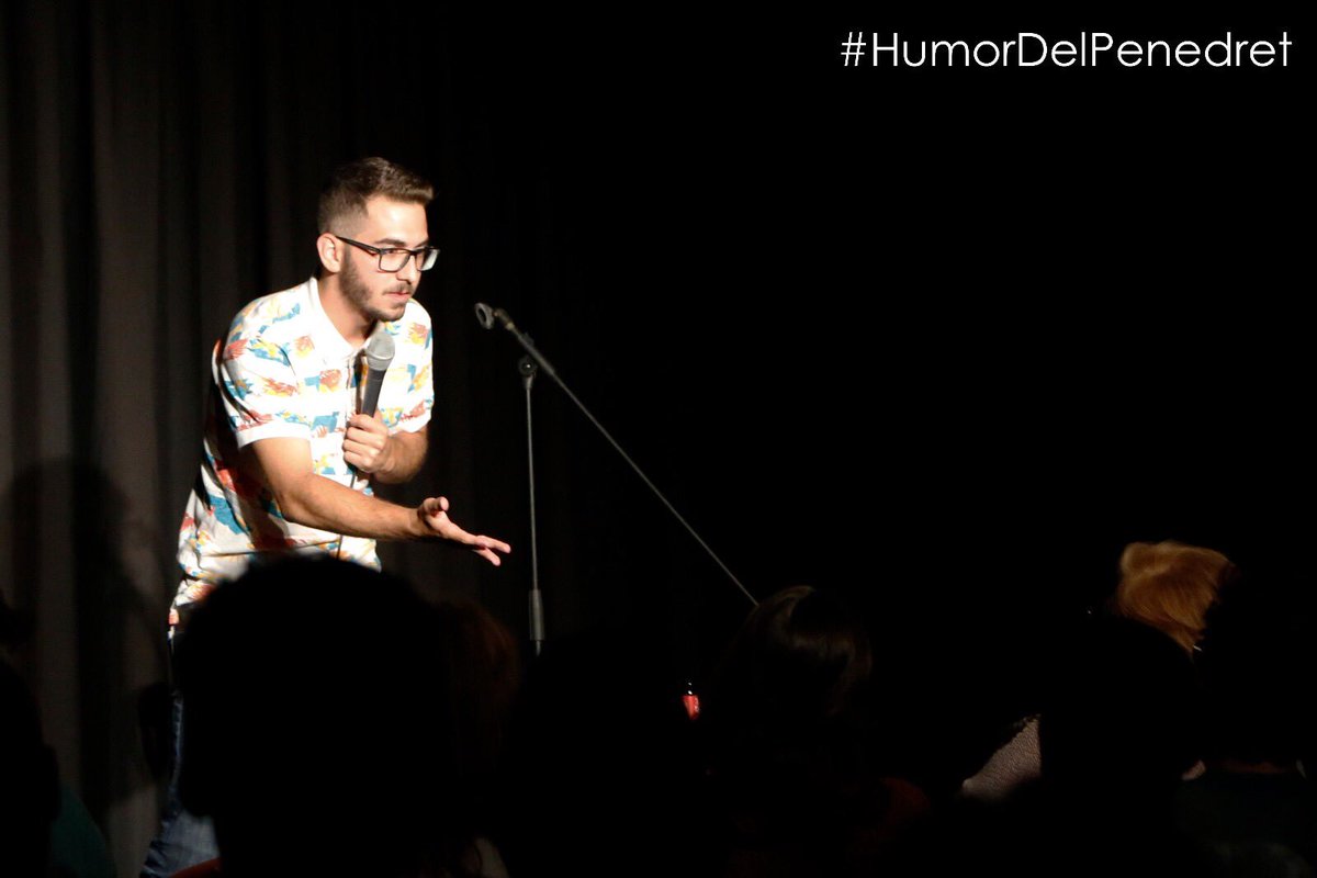 gestadella's tweet photo. Ahir a Sitges, va ser una nit màgica! Gràcies a tots el que vau venir a l'#HumorDelPenedret 😍👏🏼 #HumorYBuenRollo https://t.co/8mM1v2xC4B