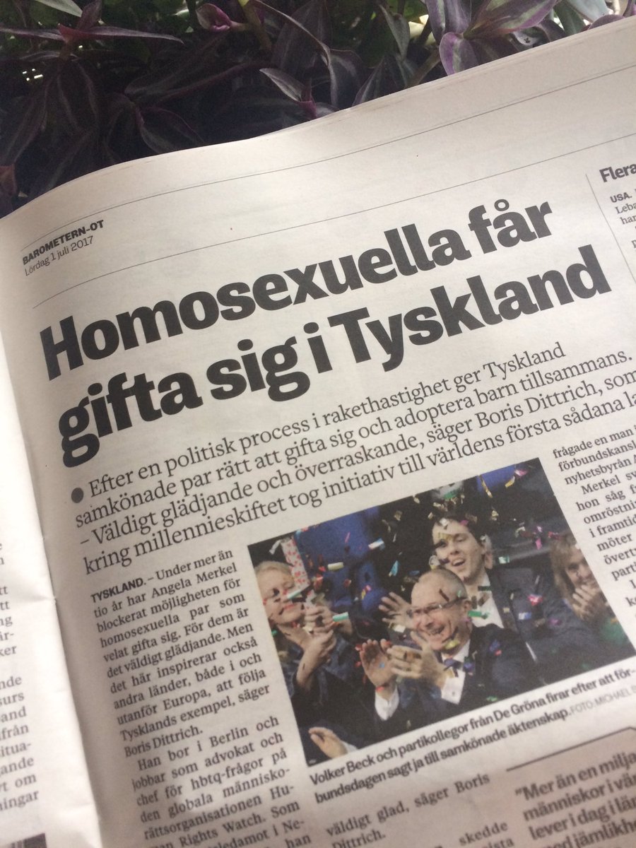 saradamne's tweet photo. Att folk fortfarande tror att andras giftemål på något sätt kan påverka dem själva... svårt o tro att det är 2017 man läser detta https://t.co/CClVgl0qcV