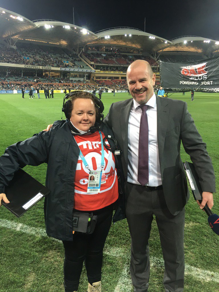 davidking34's tweet photo. Mary not giving me a lot of confidence re the weather in Adelaide tonight ! @FOXFootyLive #ninelayers #freezing https://t.co/X3DwNl0gFE