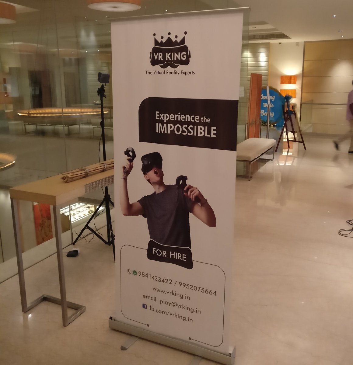 vrkingin's tweet photo. Experience the IMPOSSIBLE

#VRKING #VIRTUALREALITY #VRGAMES # VRRENT #VRRENTALINCHENNAI #VIVEINCHENNAI #VIVE #GAMING https://t.co/cdoEKVwAkD
