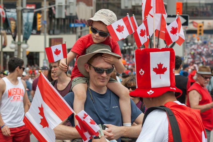 Happy Canada Day! Expect a muggy, wet day as we celebrate #Canada150 #ottnews bit.ly/2urlPw8 https://t.co/ed7nl6p2xM