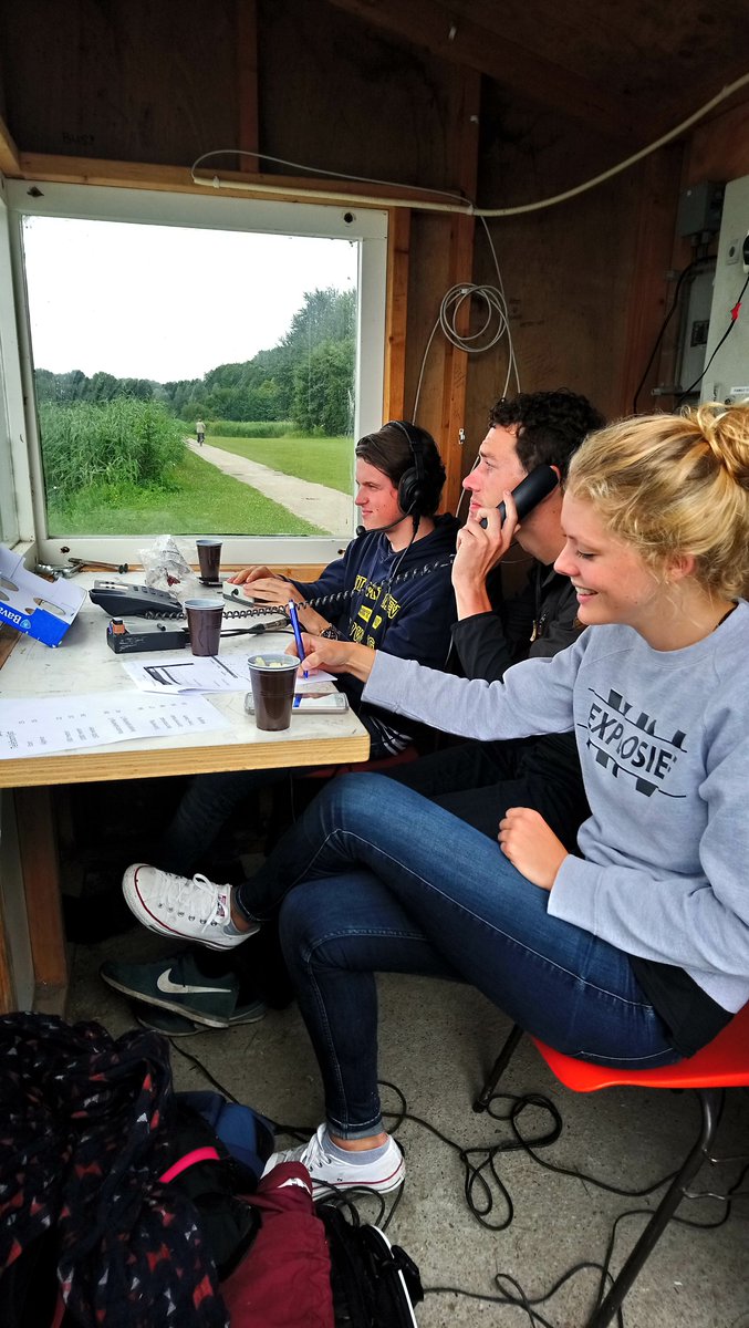 Op de 500m wordt er druk gemanaged. En niet alleen hier zijn vrijwilligers druk bezig. Heb jij ze al gespot? <a href="/nsrf_roeien/">NSRF</a>. #nsrf