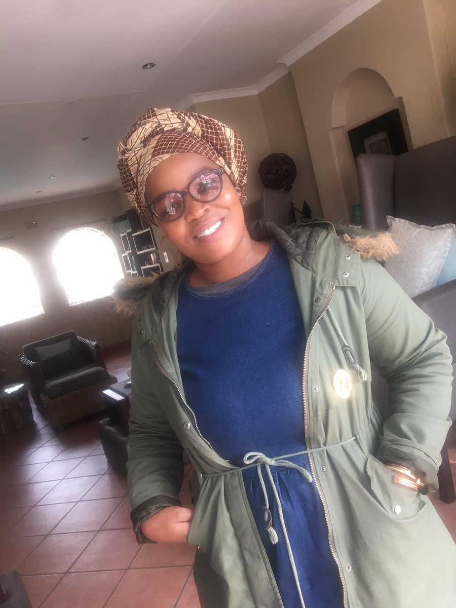 curveloving's tweet photo. Today we are joined by a Pan Africanist Botlhale who will be sharing all things black beauty! #curvecorner #curveloving https://t.co/vlsjAAr6qs