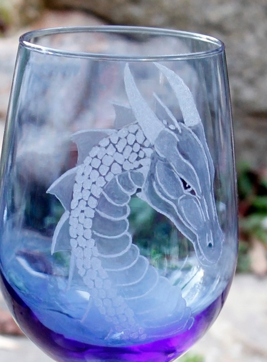 GGEngraving's tweet photo. Cobalt Blue Dragon wine glasses , wedding , personalized , mother's… https://t.co/tyiyyT7Ppf #dragon #WeddingGiftSet https://t.co/LvModvvOyI