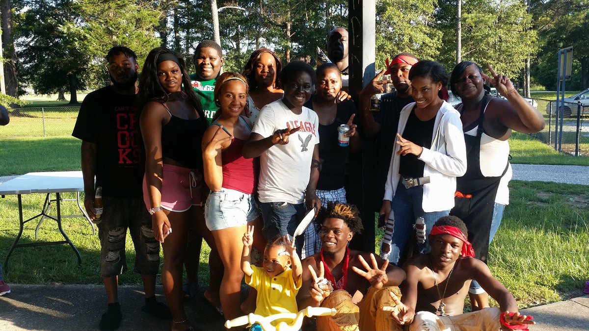 LiHomieCfn's tweet photo. GangGang We Still Lit For Sunny 🅱️ Omm‼️‼️🔌 https://t.co/s56Q1Ii9dS