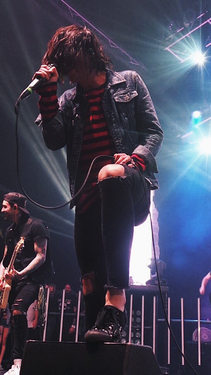 kellinstop_'s tweet photo. @Kellinquinn can you love me please https://t.co/PYXJdyRnSB
