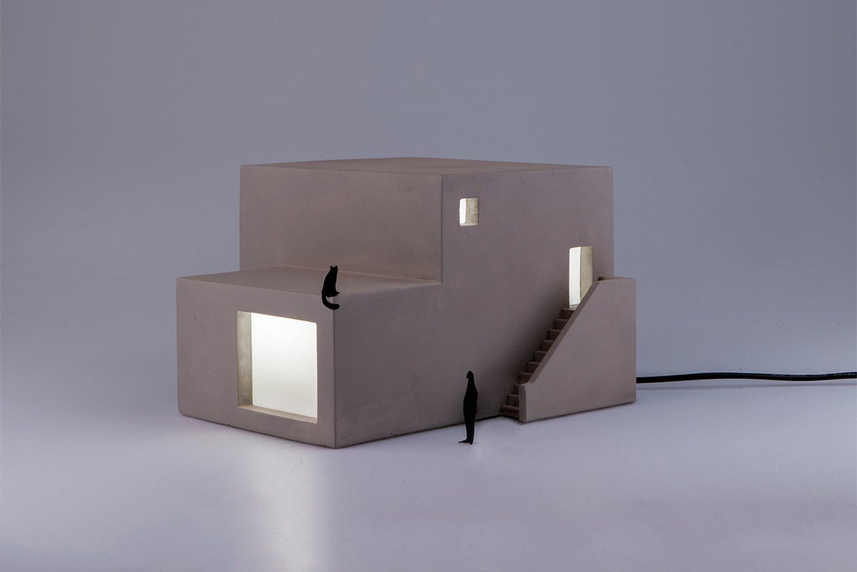museotattile_VA's tweet photo. La nostra associazione si chiama Controluce, e siamo innamorati dell'architettura...quindi questa lampada è per noi! ;-) #hectorserrano https://t.co/8w1yw5bDDD
