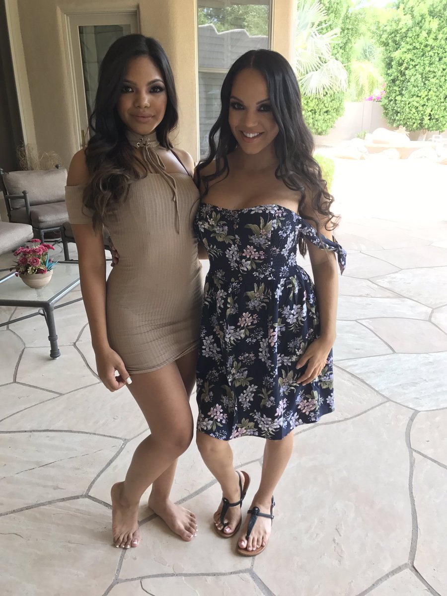 Emily Mena On Twitter Fuck Around With Me I Fuck Twin Sisters 