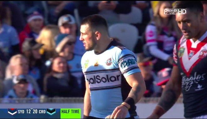 LeagueHQ1's tweet photo. Halftime at Central Coast Coast Stadium: Cronulla 20 Sydney Riisters 12 #NRLsydcro #rugbyleague #NRL https://t.co/oQTNXJGKAN