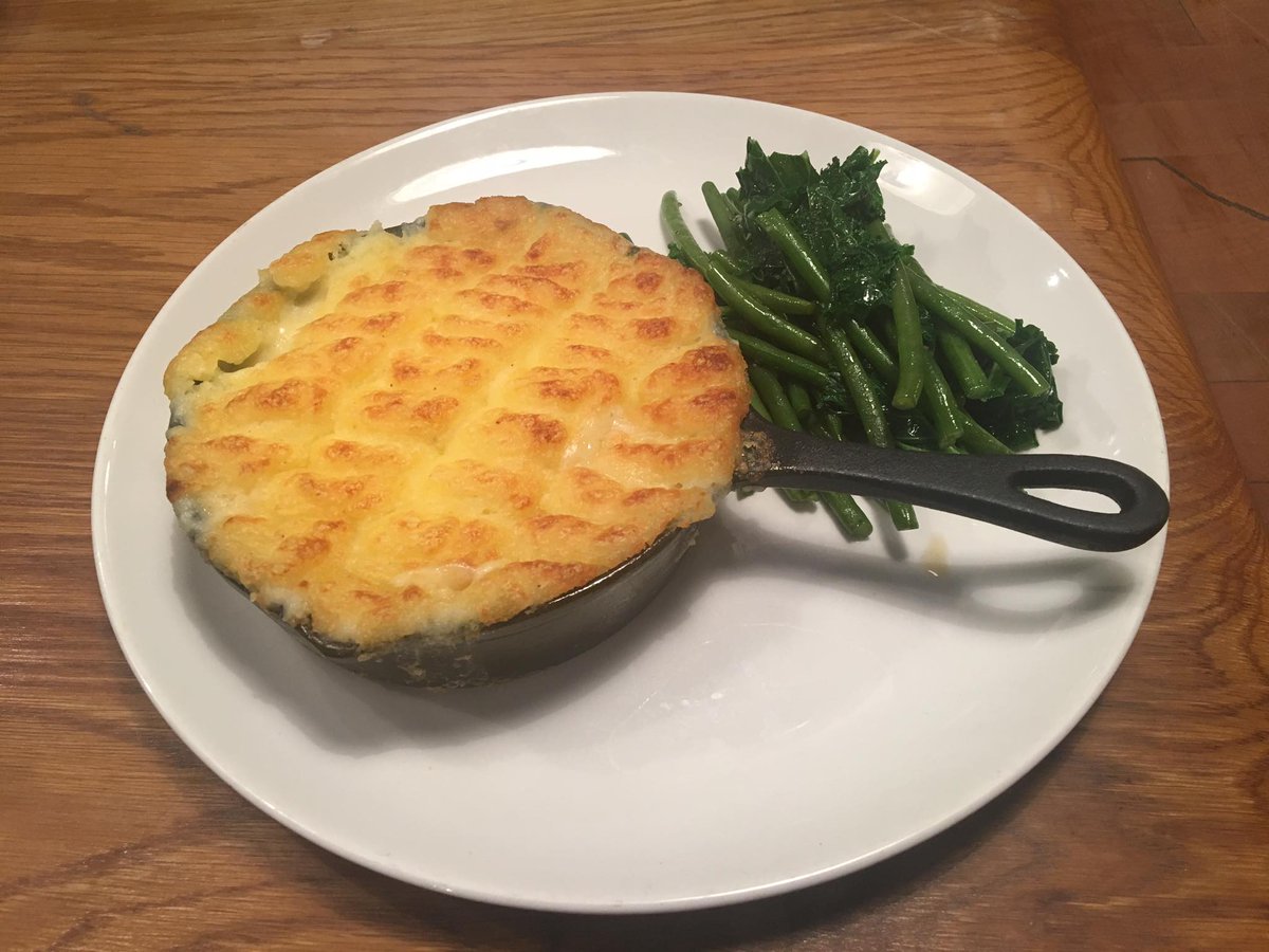 Come and try our NEW Cornish Fish pie from our summer menu. Available for kids too :) Book Your table now . #fish #food #pie