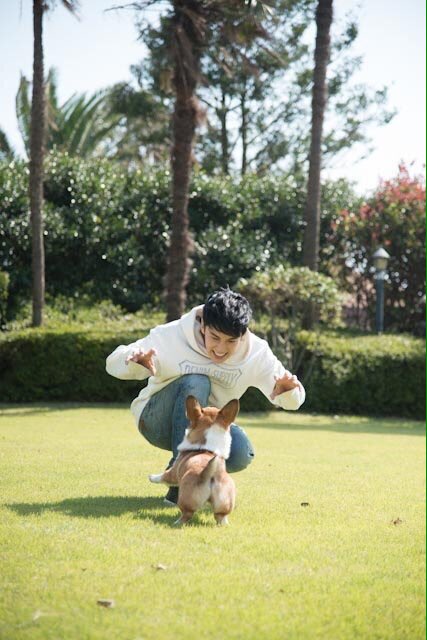 KarlyMin501's tweet photo. Es tan linda JR πΈ #WelcomeParkJungMin https://t.co/ijofnmiuxX