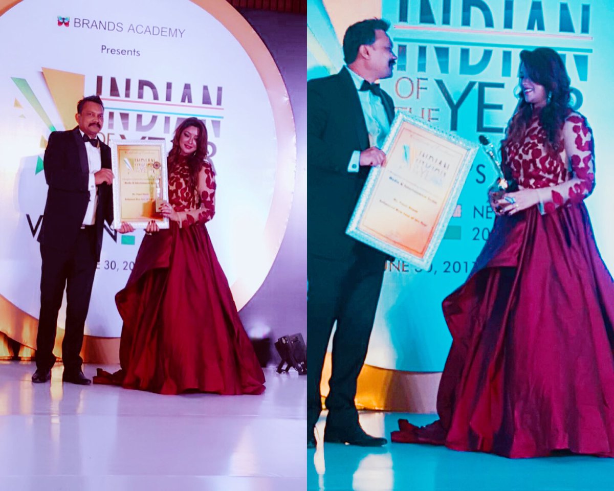 iampayalghosh's tweet photo. Thanks to Brand Academy and Zee Business for this Prestigious Award 'Indian of the Year' what more can I ask for,being a Proud Indian :) https://t.co/mv46oRstZ9