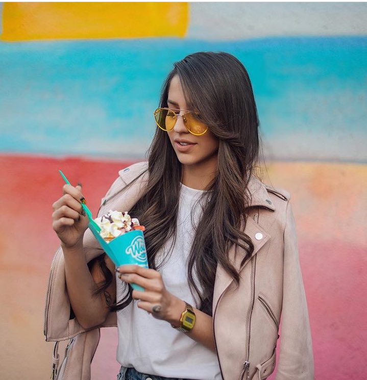 claraaforbes's tweet photo. Que mona va esta chica siempre y encima lleva la chaqueta rosa del zara q me encanta 😍🤗 #Jofer #DT112 @Ferb_figueroa https://t.co/lUvzM7dqNJ