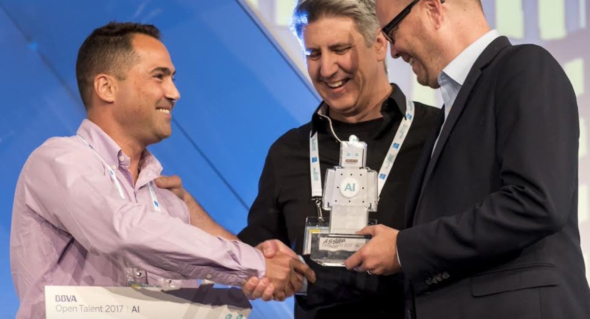 BBVAPrensa's tweet photo. #BBVAOpenTalent has selected @change_labs as the best #ArtificialIntelligence #startup. This is what they do ➡️ https://t.co/qN1oOlsJ95 https://t.co/obCCyrdHKK