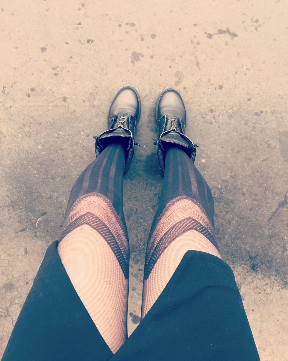 DeniceLeemans's tweet photo. Ready to rock this saturday at work ๐๐, have a good day shero's โค๏ธ! @Hunkemoller #lovemyjob #fablegs #fashion https://t.co/z4pD2JgmFJ