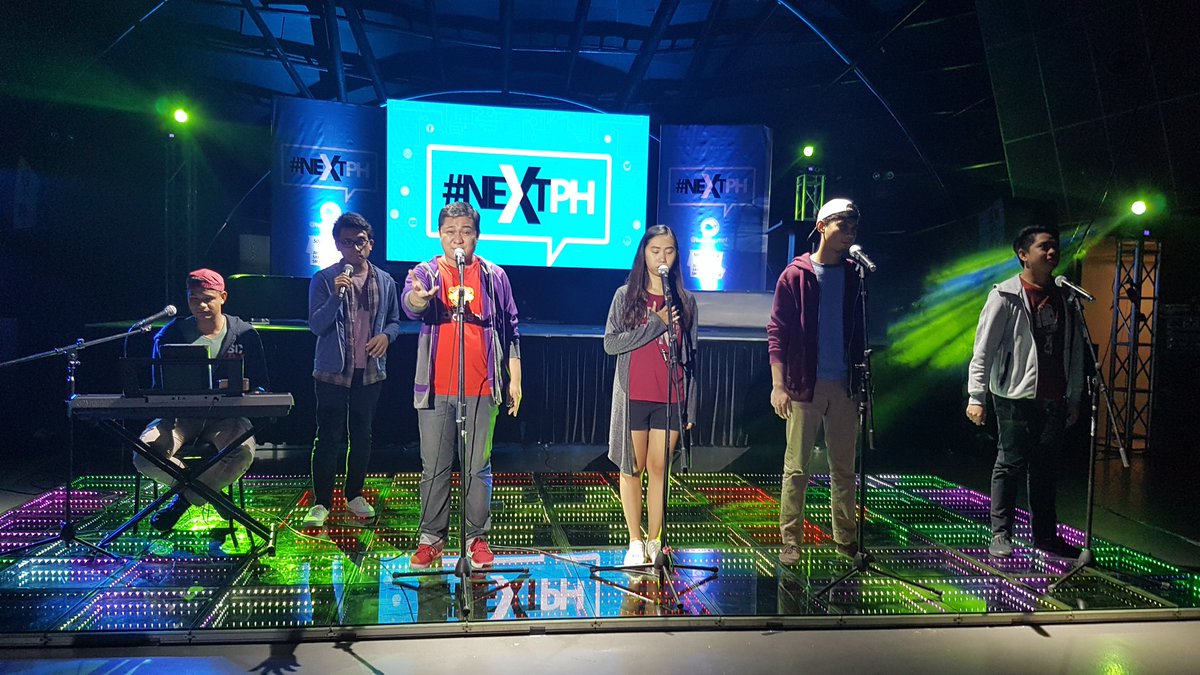 TweetupMNL's tweet photo. #NextPH #smday #SocialMediaDay @SoundCloudPH and #CollaborataryPH giving us a wonderful spoken word + song performance! https://t.co/KyK6aTZgdt
