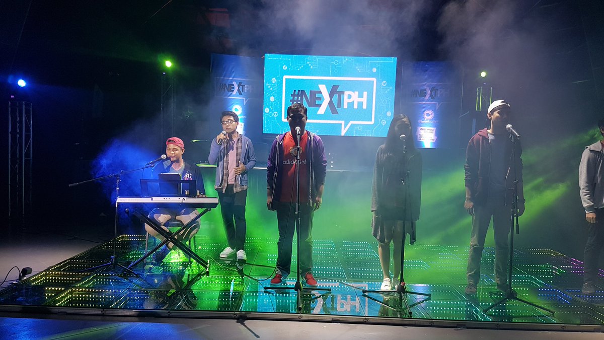 TweetupMNL's tweet photo. #NextPH #smday #SocialMediaDay @SoundCloudPH and #CollaborataryPH giving us a wonderful spoken word + song performance! https://t.co/KyK6aTZgdt