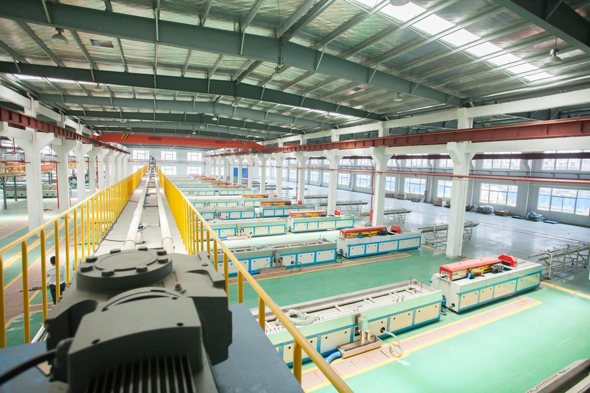 StarsPlas's tweet photo. Advancing European technology, Manufacturing in China, Say goodbay to the low quality Chinese machine! #Turbomier #pvcmixing #dosingmixing https://t.co/coB8v5HBsB