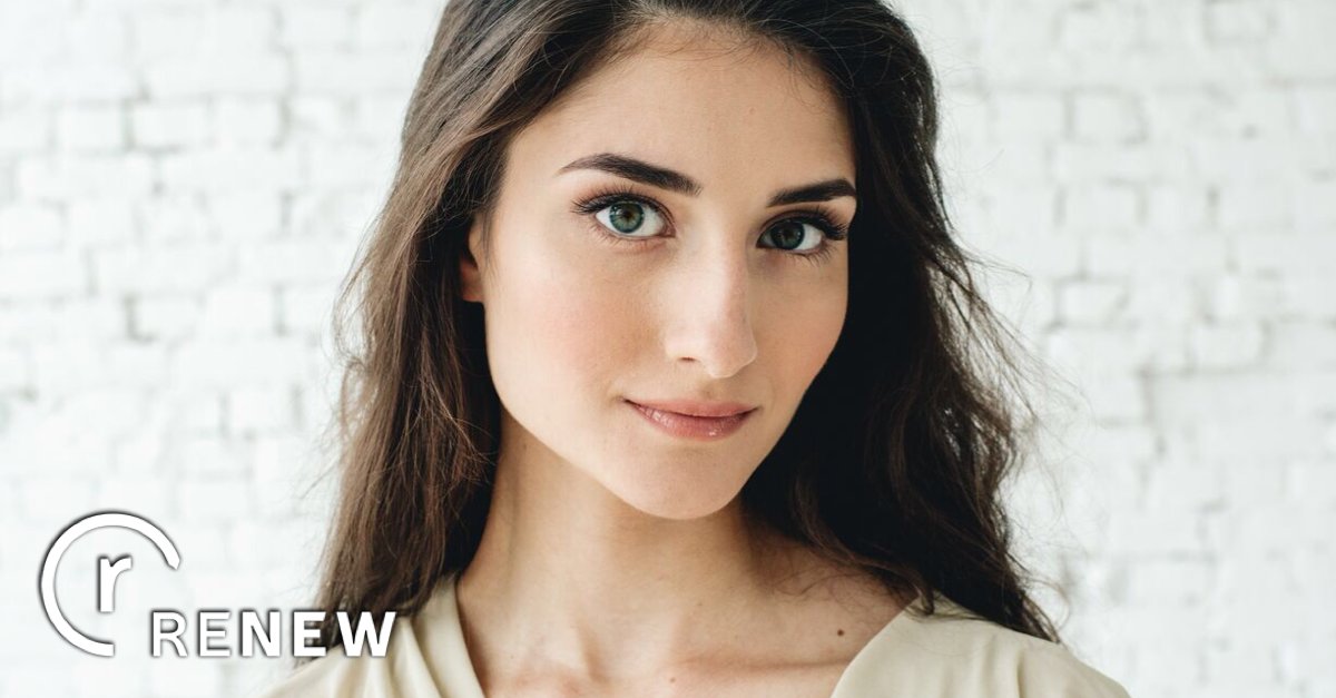 Reduce the appearance of crow's feet and visibly improve clarity and tone. Take a closer look at Refine: ow.ly/uP9330cpj7e