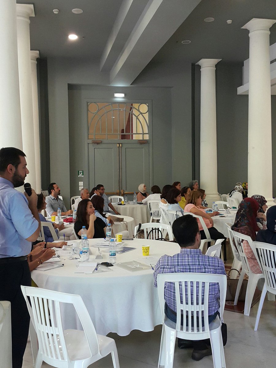 tamamproject's tweet photo. تقديم التغذية الراجعة على عروض الفرق القيادية في مدارس تمام الجديدة #تمام #تطوير_تربوي #TAMAM #education #school_reform https://t.co/67SIWbMhbr