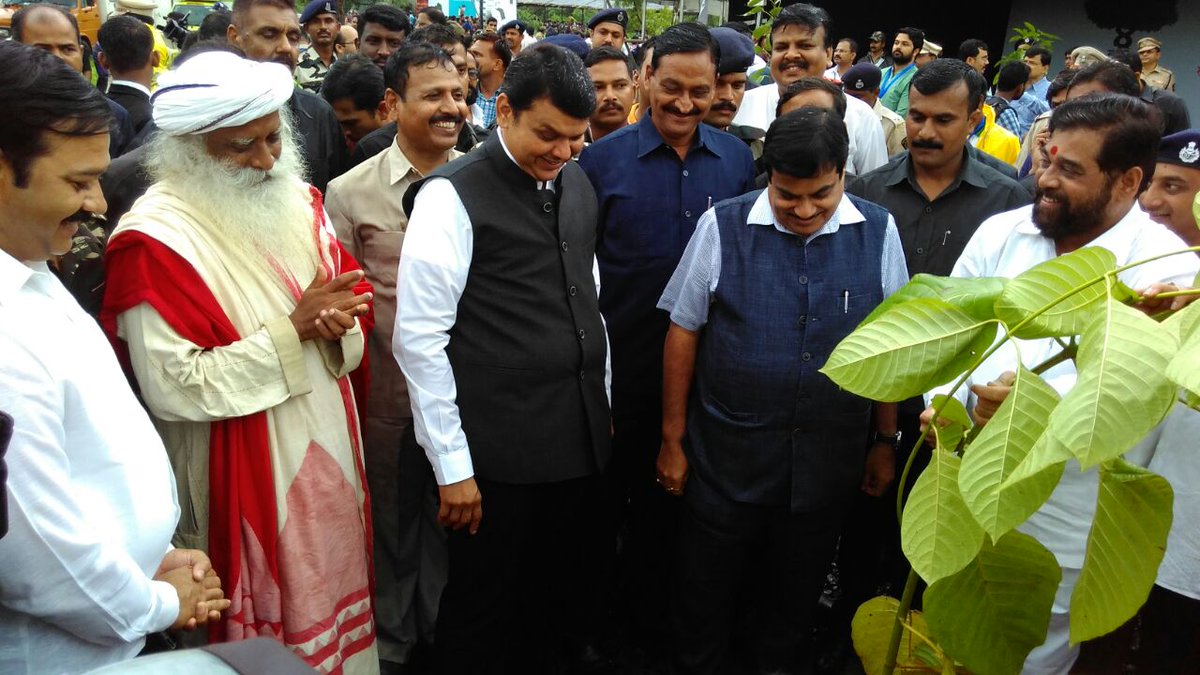 May #Maha4CrPlantation become a role model to enhance India’s green cover. A way to save our soil &amp; water bodies. –Sg <a href="/Dev_Fadnavis/">Devendra Fadnavis</a>