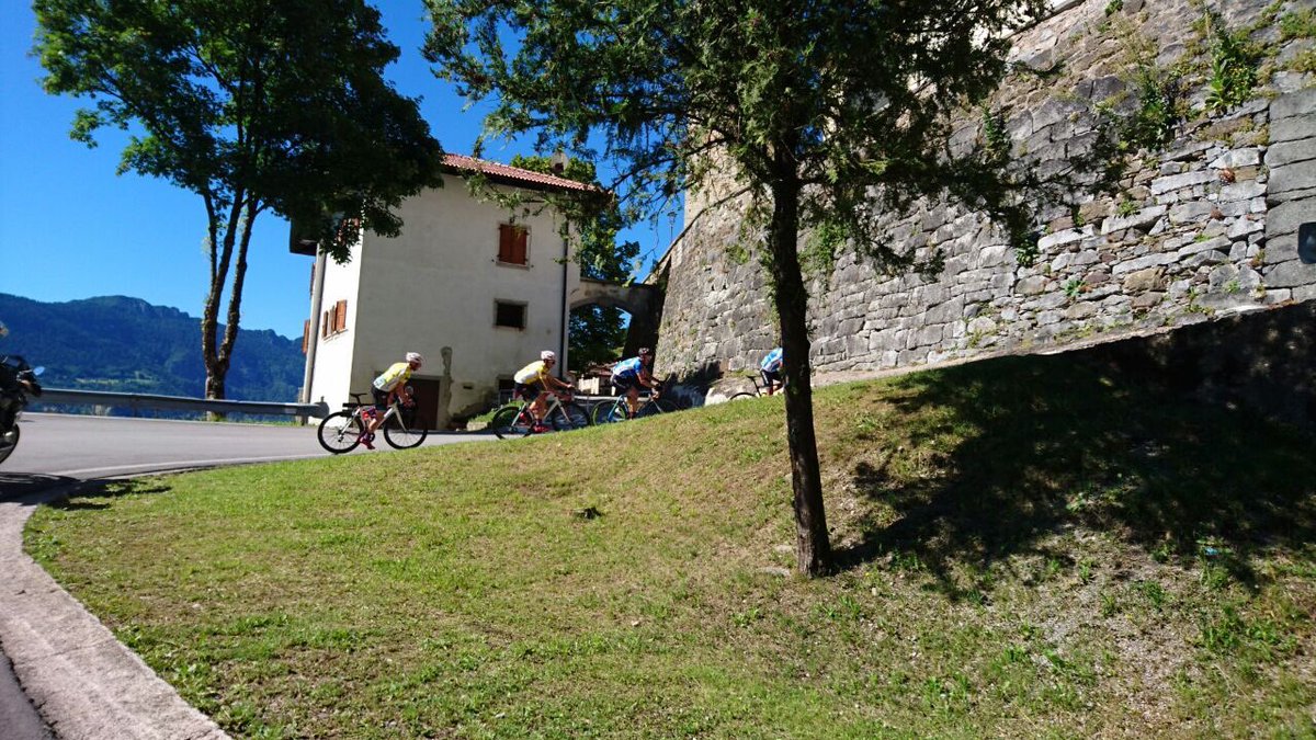 TOUR TRANSALP tweet media
