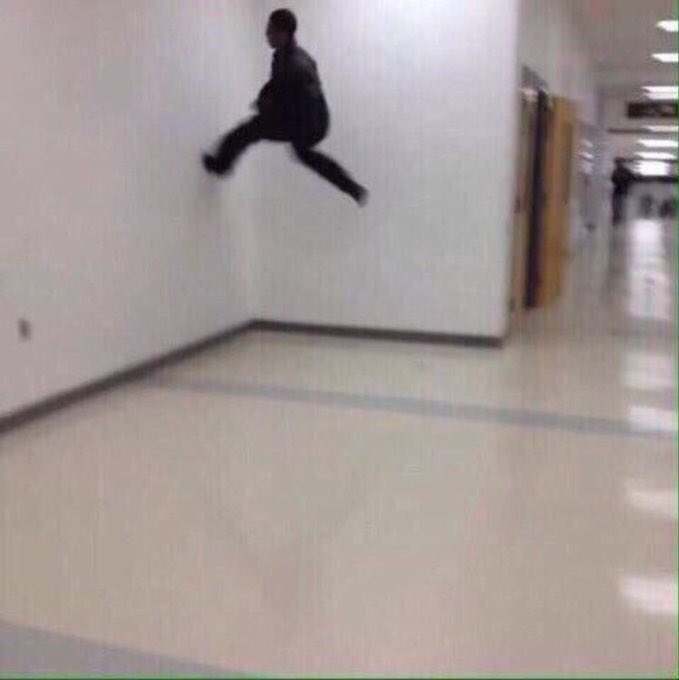 wastedgrief's tweet photo. the floor is jack gilinsky respecting women #jackgilinskyisoverparty https://t.co/fAGiUhBpsa