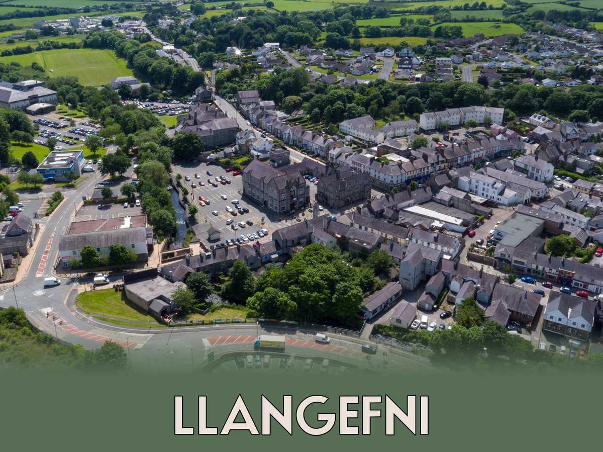 Mi welwn ni chi yng Ngharnifal Llangefni rhwng 11am a 3pm heddiw! / We'll see you at Llangefni Carnival between 11am and 3pm today!