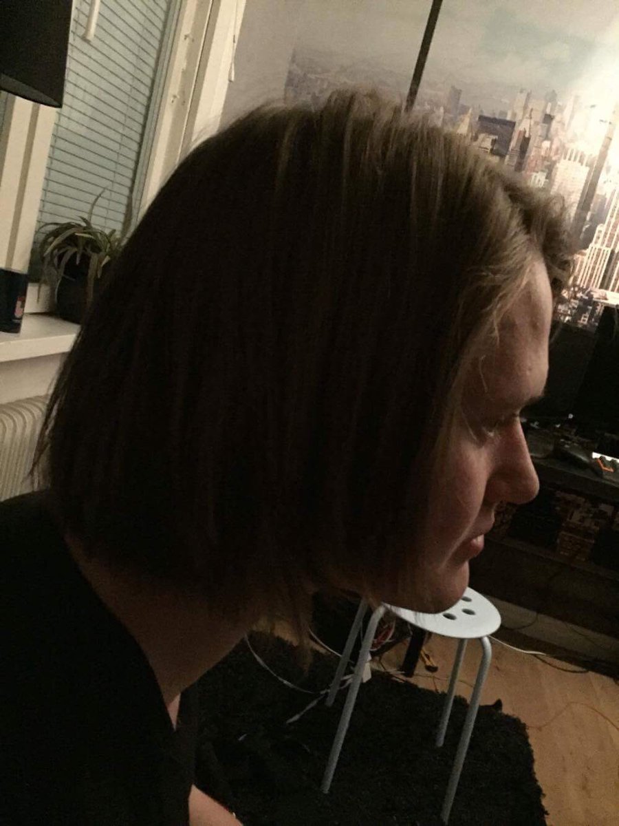 AmandaMalm2's tweet photo. Tb när jag fick en sax i handen https://t.co/go6SUanR7S