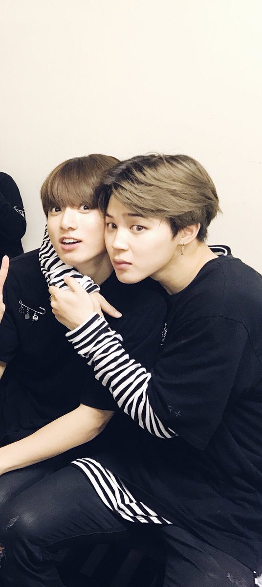 Bts jimin и чонгук. Пак чимин и чон чонгук. Ты уверен чимин и чонгук за кадром. Чигуки jikook. Чон джонгук и пак чимин.