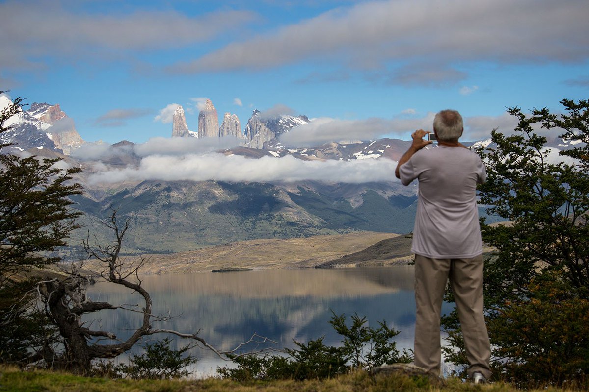 Magníficas vistas del #macizoPaine de #LagunaAzul #TorresdelPaine