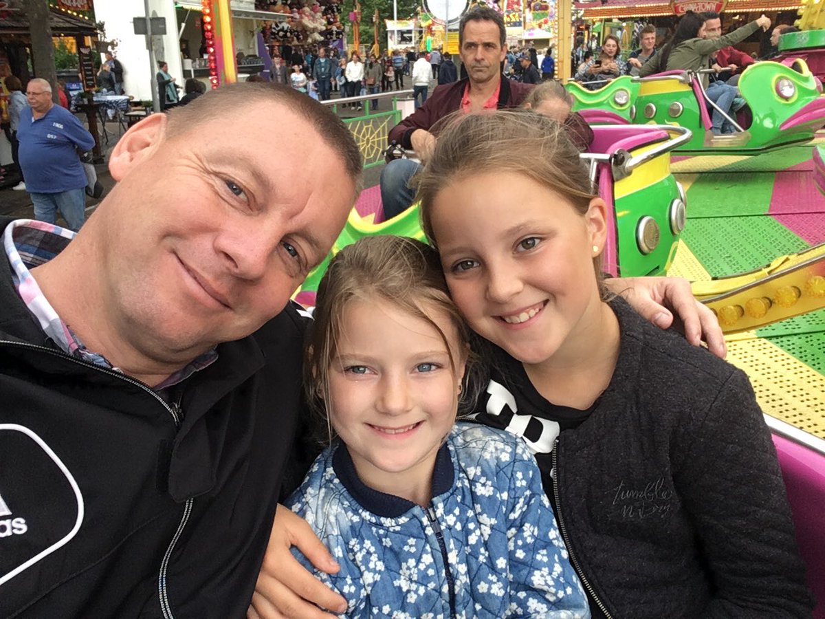 Opgegroeid in hoogtij jaren van de kermis, maar in al die jaren heeft <a href="/BestKermis/">Best Kermis</a> zijn magie nooit verloren. Leukste kermis van de regio.