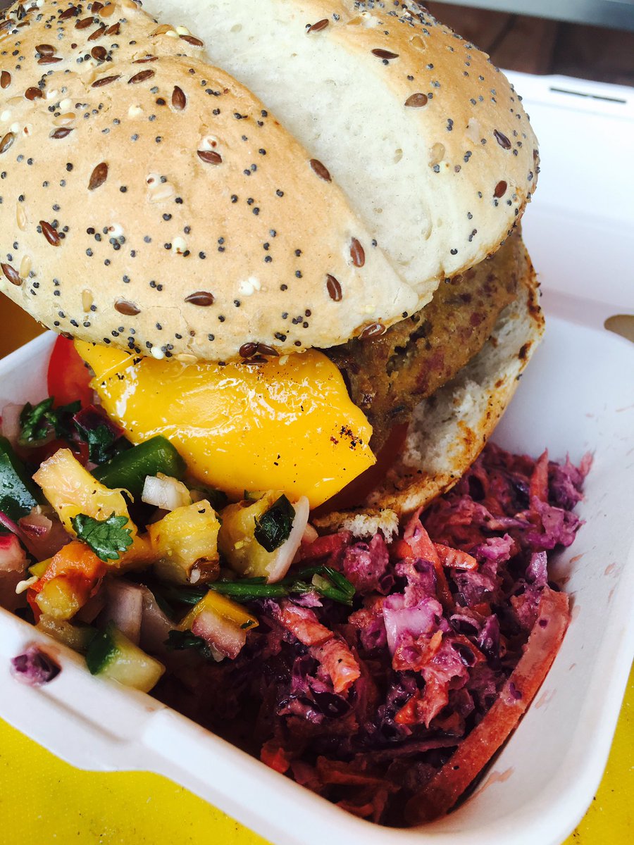 JoelUbiquity's tweet photo. @MattasLiverpool The burger and the curry are in my tummy...#Mattas #organic #pierhead #Liverpool #vegan #lunch https://t.co/jRXx59zHa3