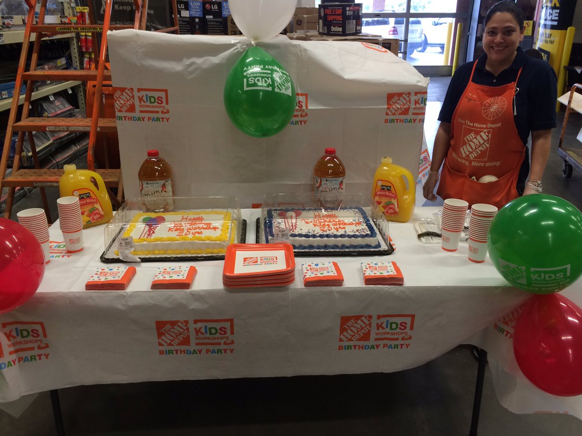 HomeDepot2773's tweet photo. 2773 Farmington Hills wishing The Kids Workshop a very Happy Birthday https://t.co/0s9ZAgJ7er