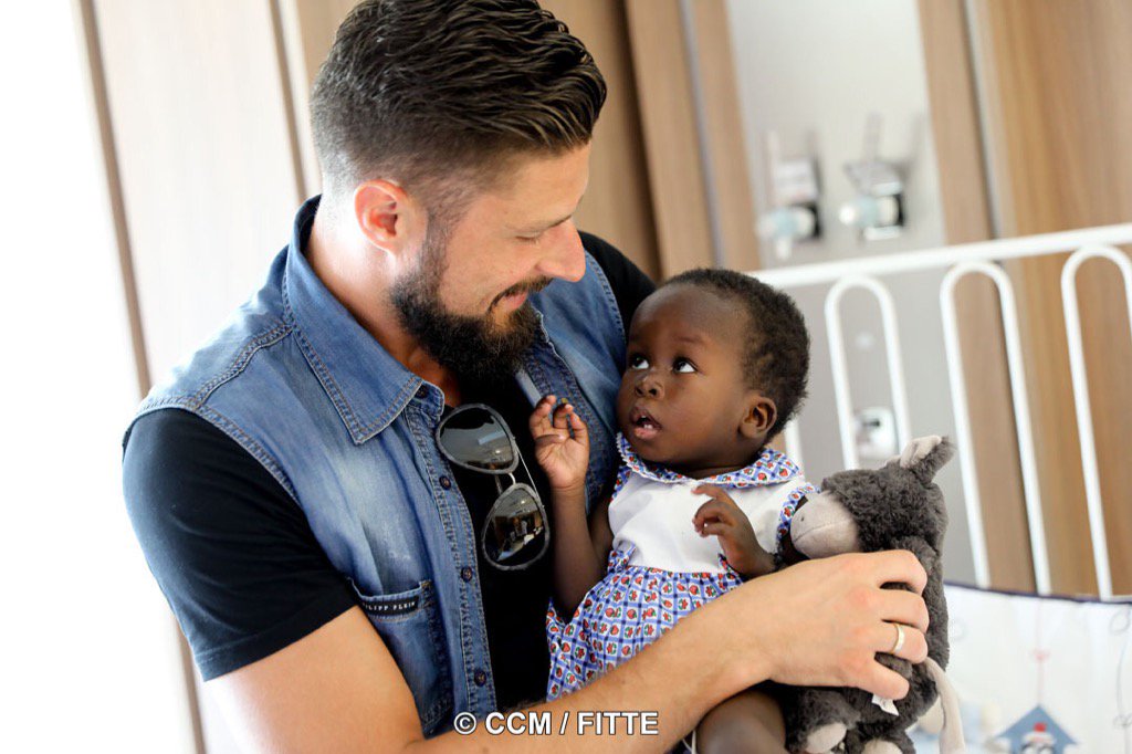 تويتر \\ Olivier Giroud على تويتر: "Beautiful moments with the children  operated at Monaco Cardio-Thoracic Center thanks to  #MonacoCollectifHumanitaire https://t.co/gv4GOKg08L"