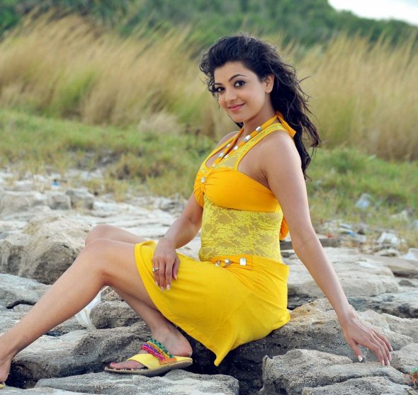 vhimabindu85's tweet photo. #Spyder #virus #JaiLavaKusa #RaRa #Dandupalyam2 #Kurukshethram #mentalmadhilo #KhayyumBhai #ninnukori #sairat #sarasudu #robo2 #Sahoo #lie https://t.co/4wcTv1zYto