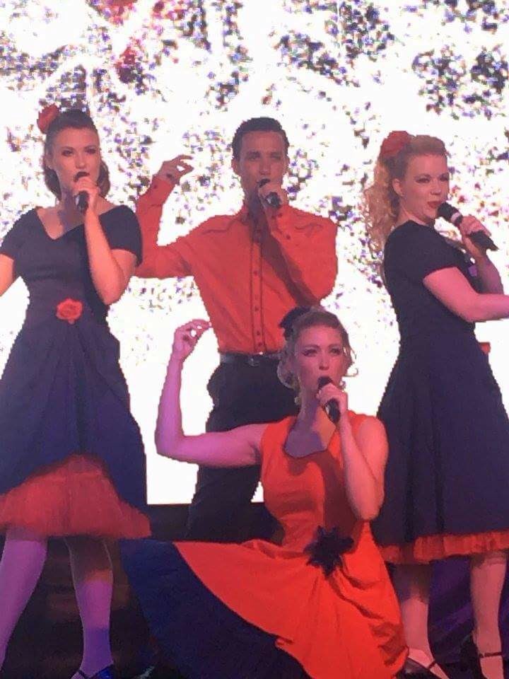 Yvettepepperuk's tweet photo. Loving Mallorca and loving these amazing people! @ellena_thompson @steph_walts @mattmul64 #bestofbroadway https://t.co/5ZcBmgnqvo