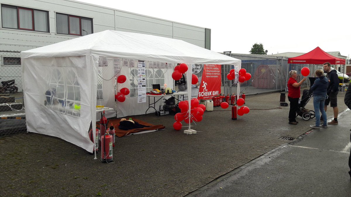 brwfraneker's tweet photo. Open dag industrieterrein Kie Franeker samen met @BrwHarlingen,@PostStiensBrwNW ,@FranekerJbw en Schenk bhv en bvl fryslan @BrandweerFrl https://t.co/7ZB7faf7Bs