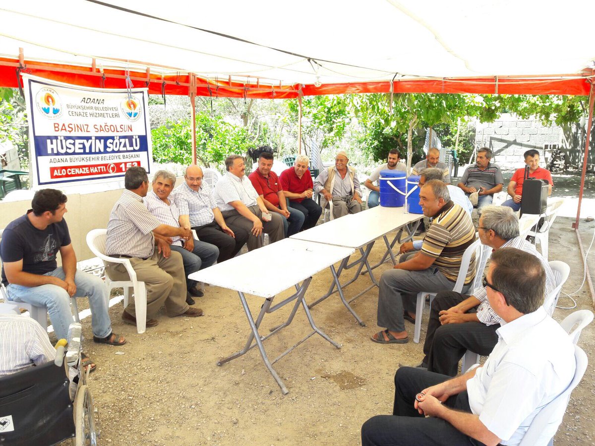 suleymanuluAK's tweet photo. Belediye başkanımız @alialper_boydak ile Sarımazı mahallemizdeki taziyeler sonrasında:Bahadır ve Dilek gencimizin düğününe uğrayıp kutladık https://t.co/5e1aahF0rm