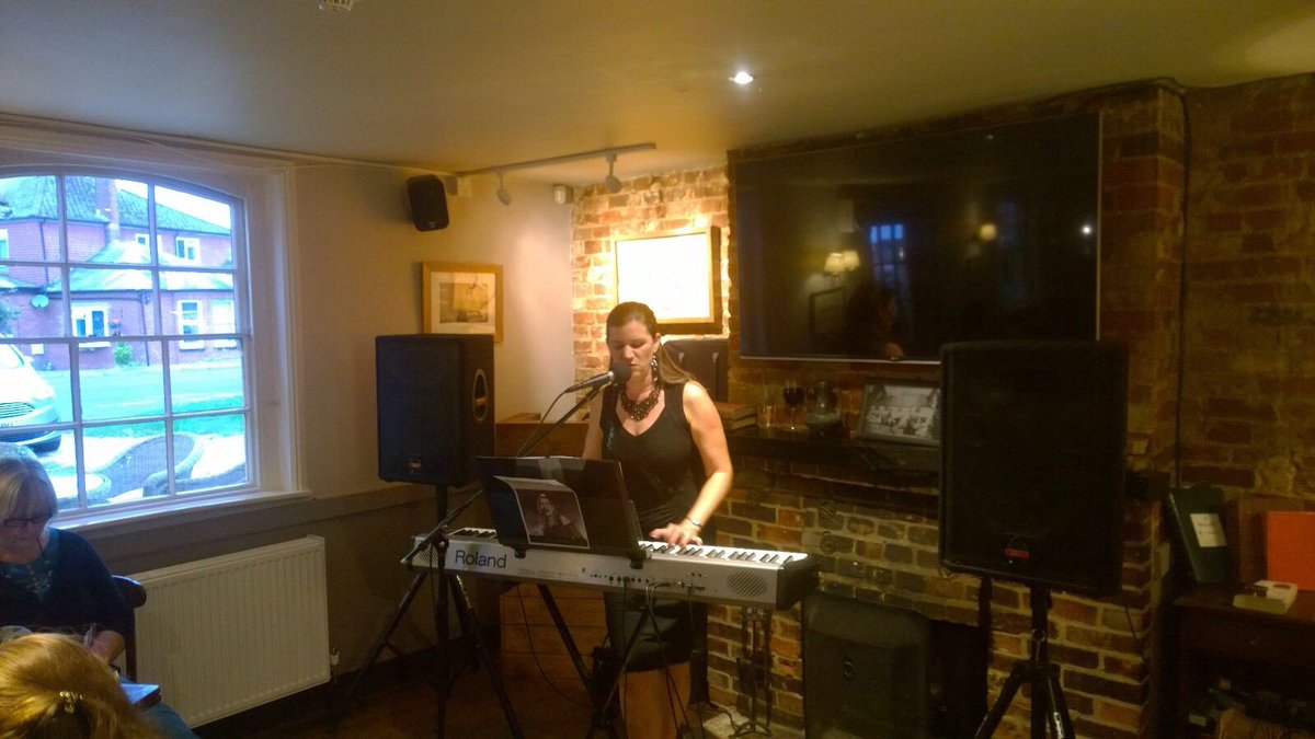 Claire Cameron tweet media