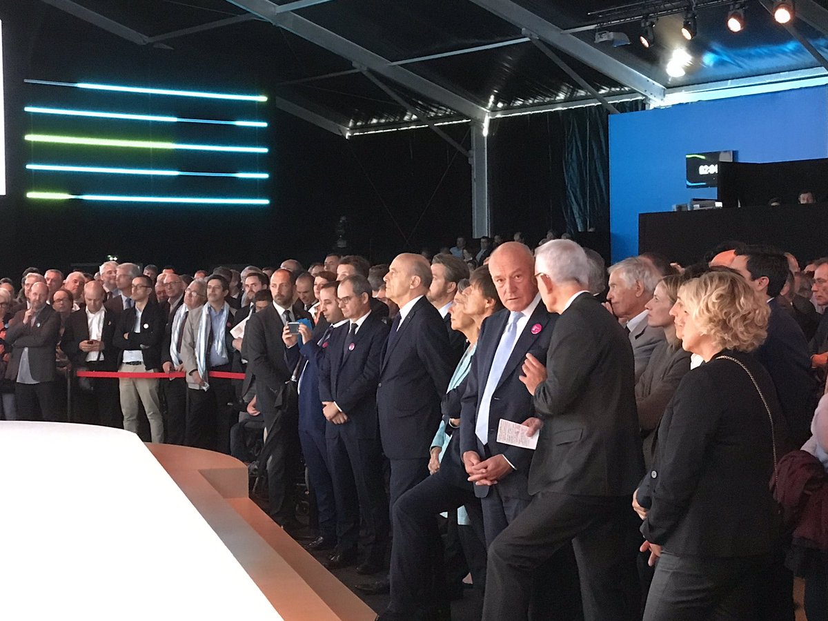 N_Hulot's tweet photo. Inauguration du TGV #Atlantique2017 construire une mobilité plus solidaire, qui rapproche, au quotidien, pour tous les français https://t.co/DXvR5DTGPm